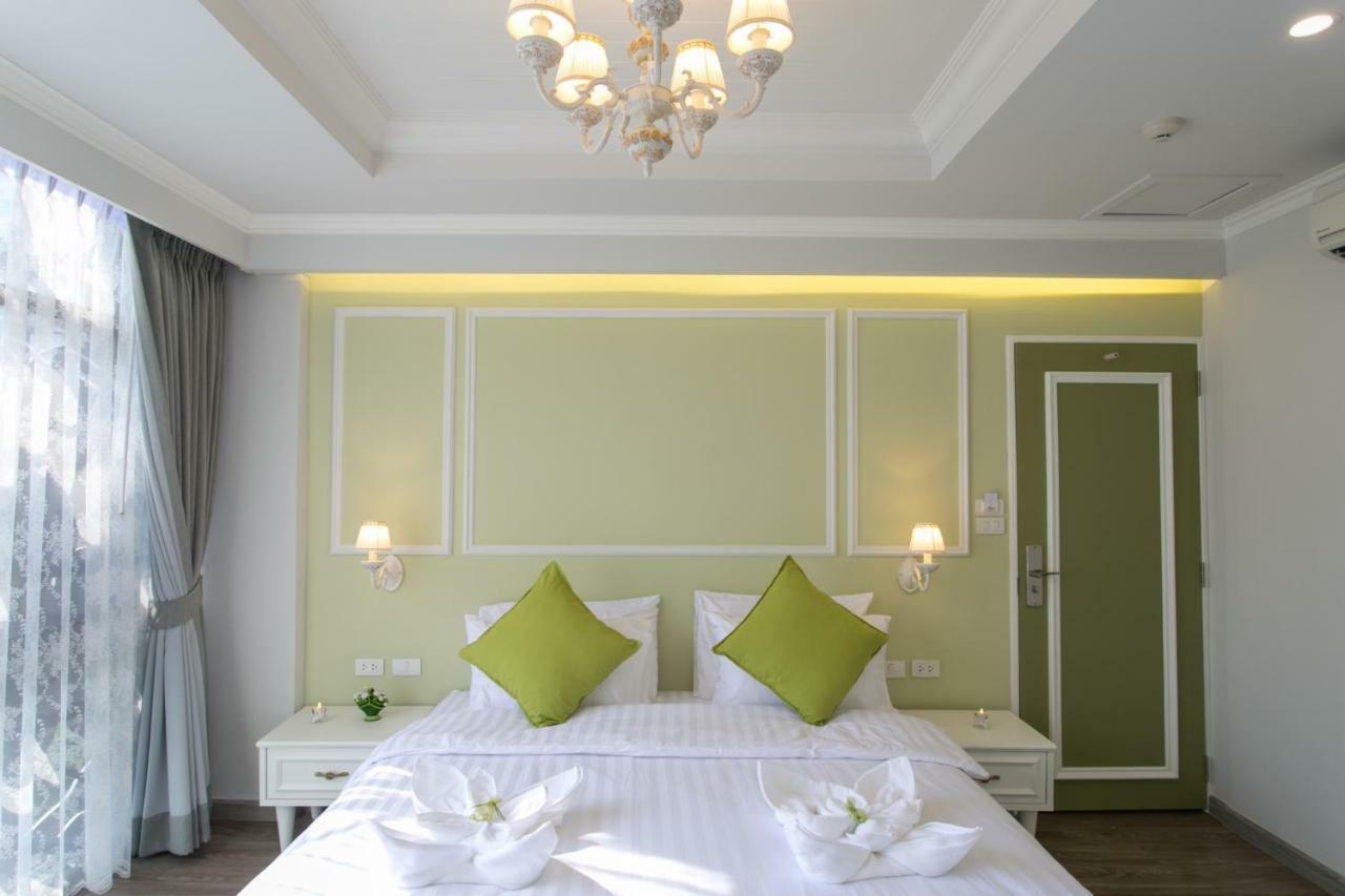 Mali @Silom Boutique Hotel Bangkok Extérieur photo