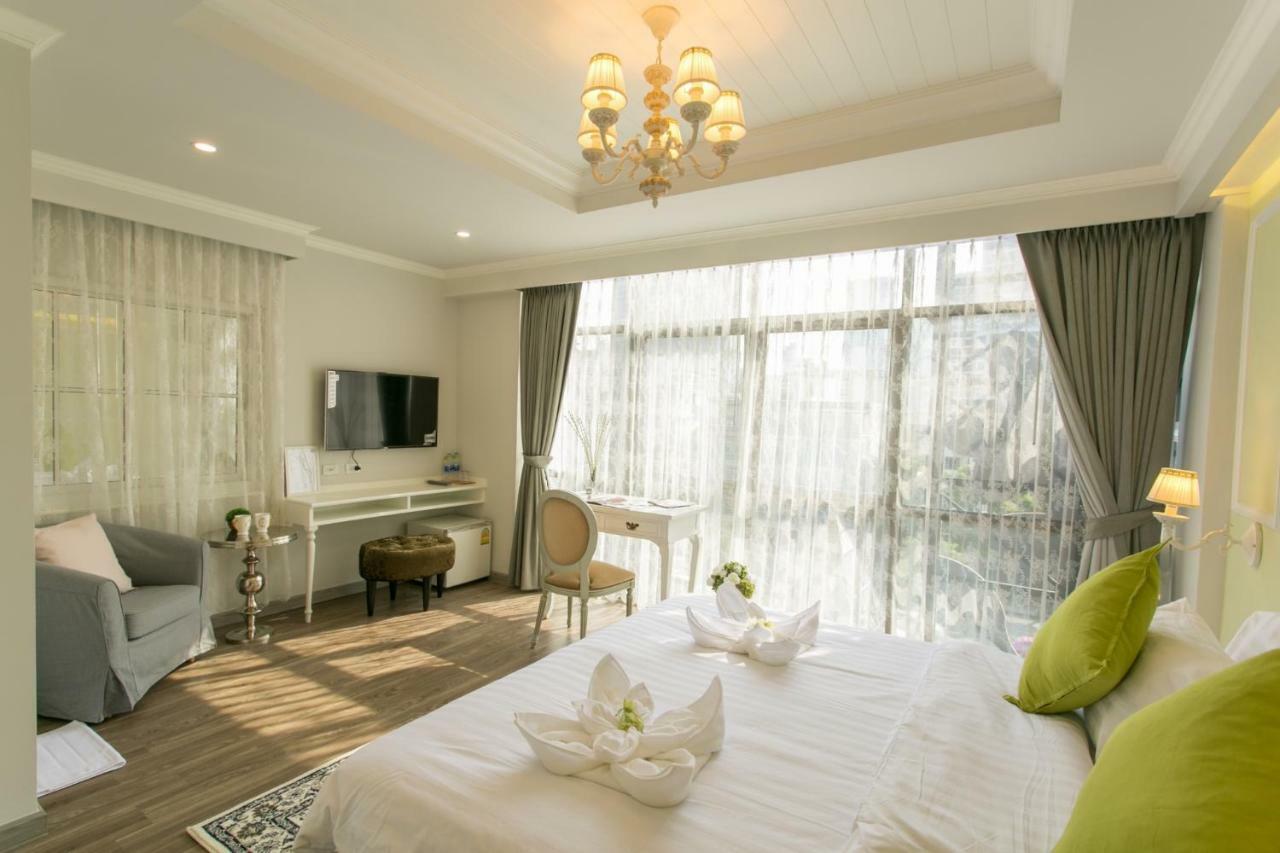 Mali @Silom Boutique Hotel Bangkok Extérieur photo