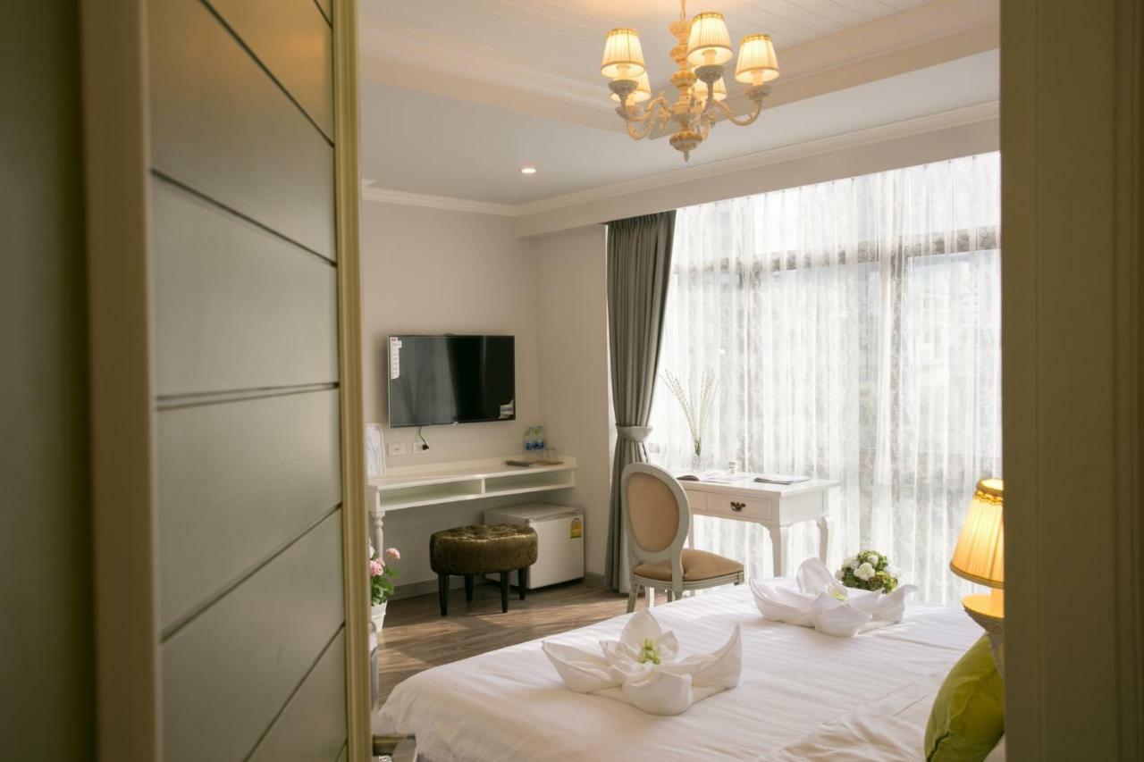 Mali @Silom Boutique Hotel Bangkok Extérieur photo